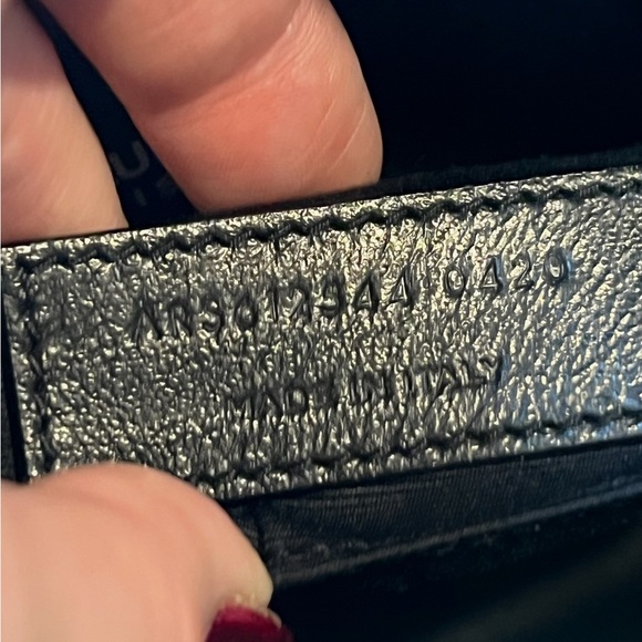 💞💞SOLD💞💞Yves Saint Laurent Beige Lou Camera Bag - Picture 10 of 10